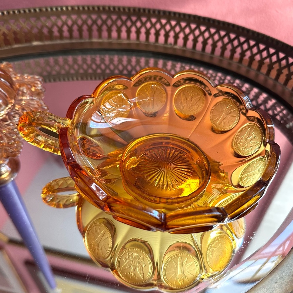 1970's Fostoria 1886 Coin Patriotic Pattern Honey Amber Yellow Glass Nappy Dish